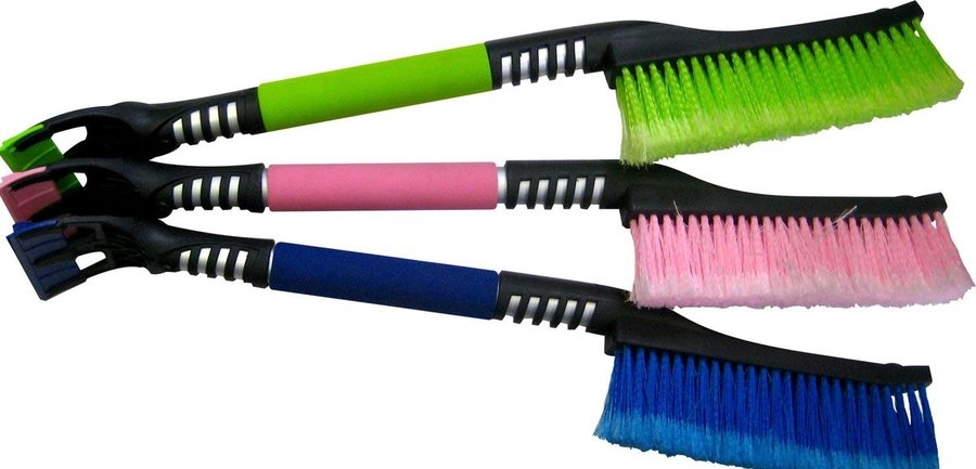 Щітки та скребки зимові